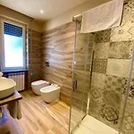 Harmony House Prestige Nocleg ze śniadaniem 4*