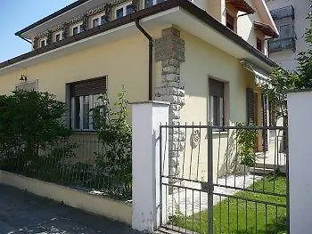 לינה וארוחת בוקר Harmony House Prestige פיזה