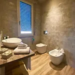 Harmony House Prestige לינה וארוחת בוקר פיזה